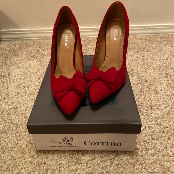 Shoes - ♥️ Gorgeous Red Heels ♥️